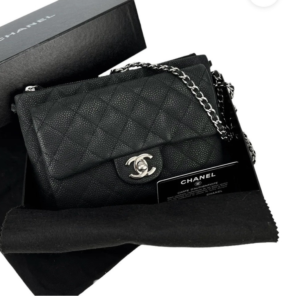 Preloved Chanel Matte Black Caviar Daily Zip Crossbody. Full set with serial.